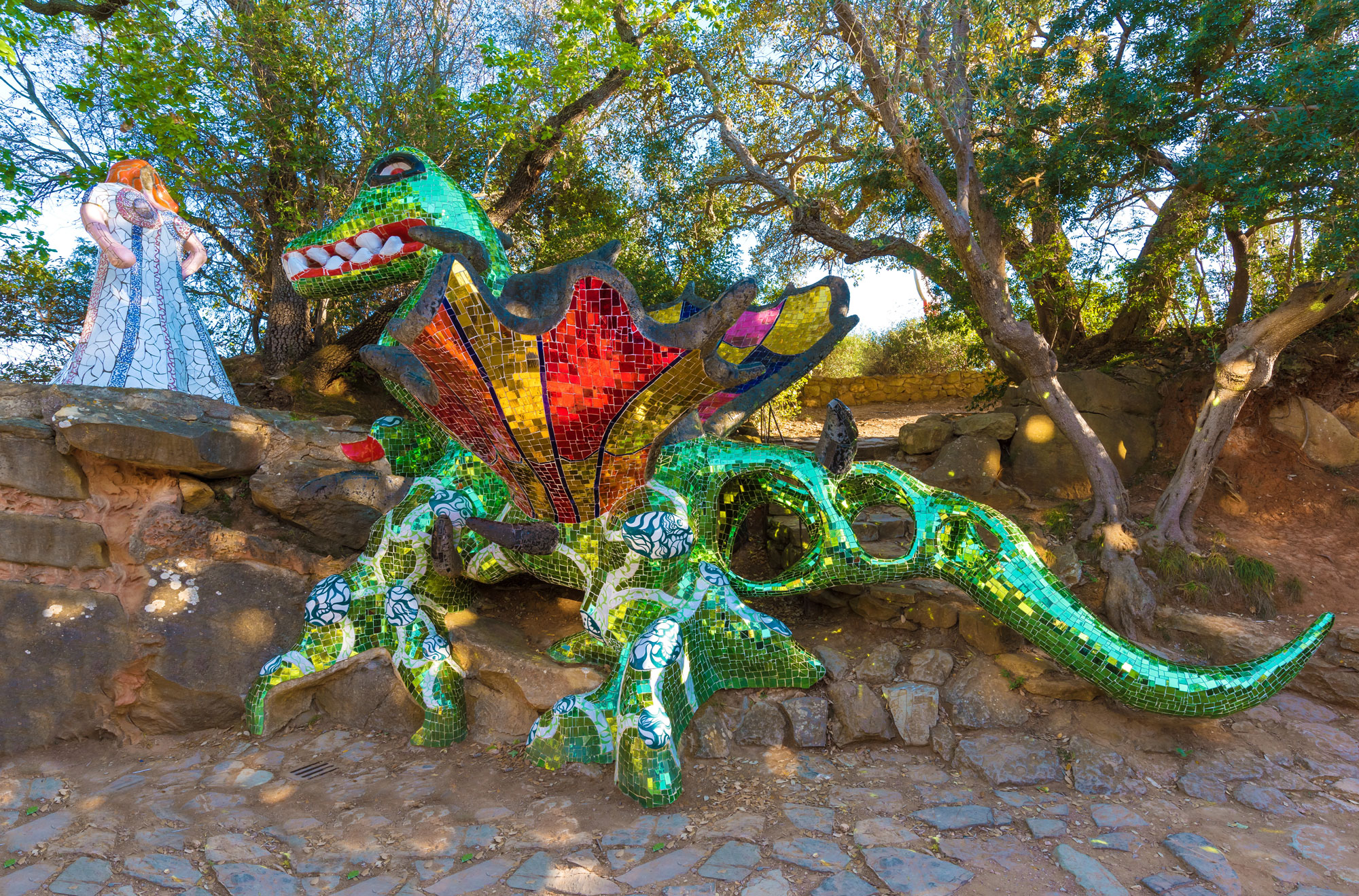 visita-guidata-privata-capalbio-giardino-tarocchi-maremma-toscana